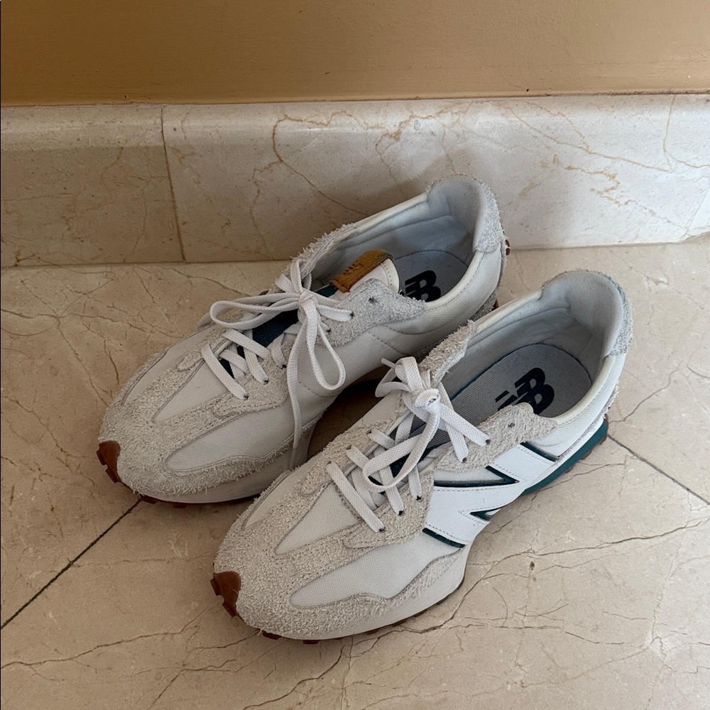 New Balance White and Green Sneakers